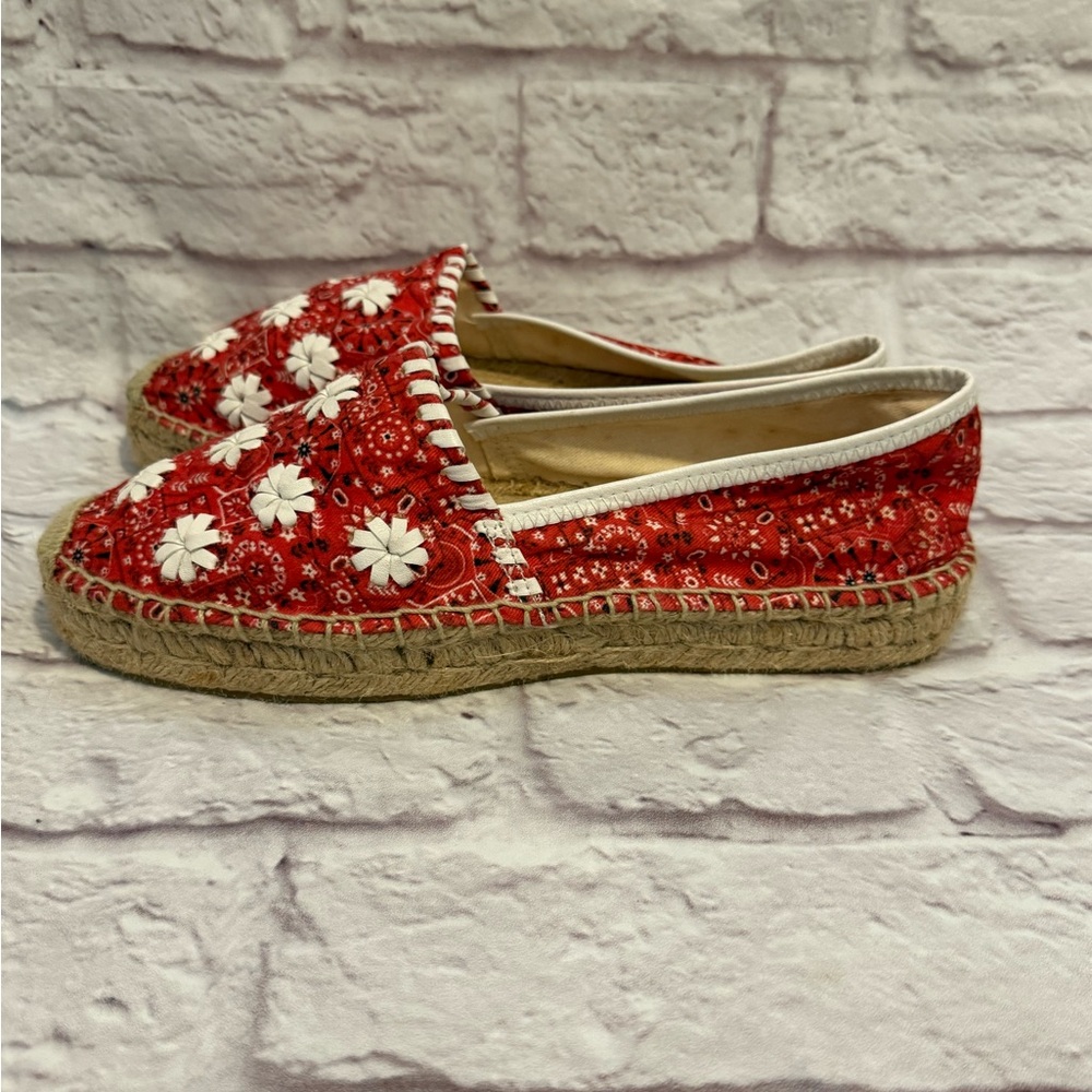 Jack Rogers Palmer Espadrilles in a red & white floral/bandana print womens 8.5